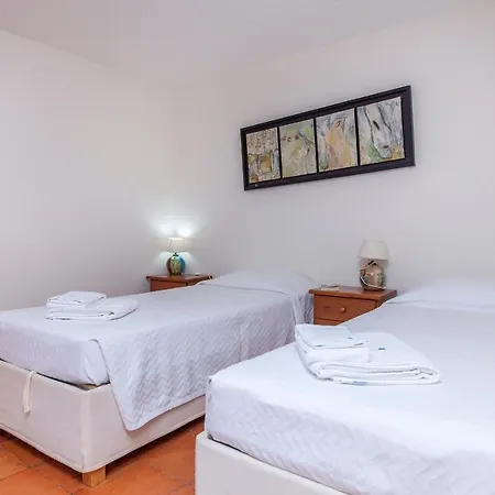 V - Casa Mazulis *